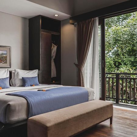 Canggu Circle Villa By Ini Vie Hospitality Bagian luar foto