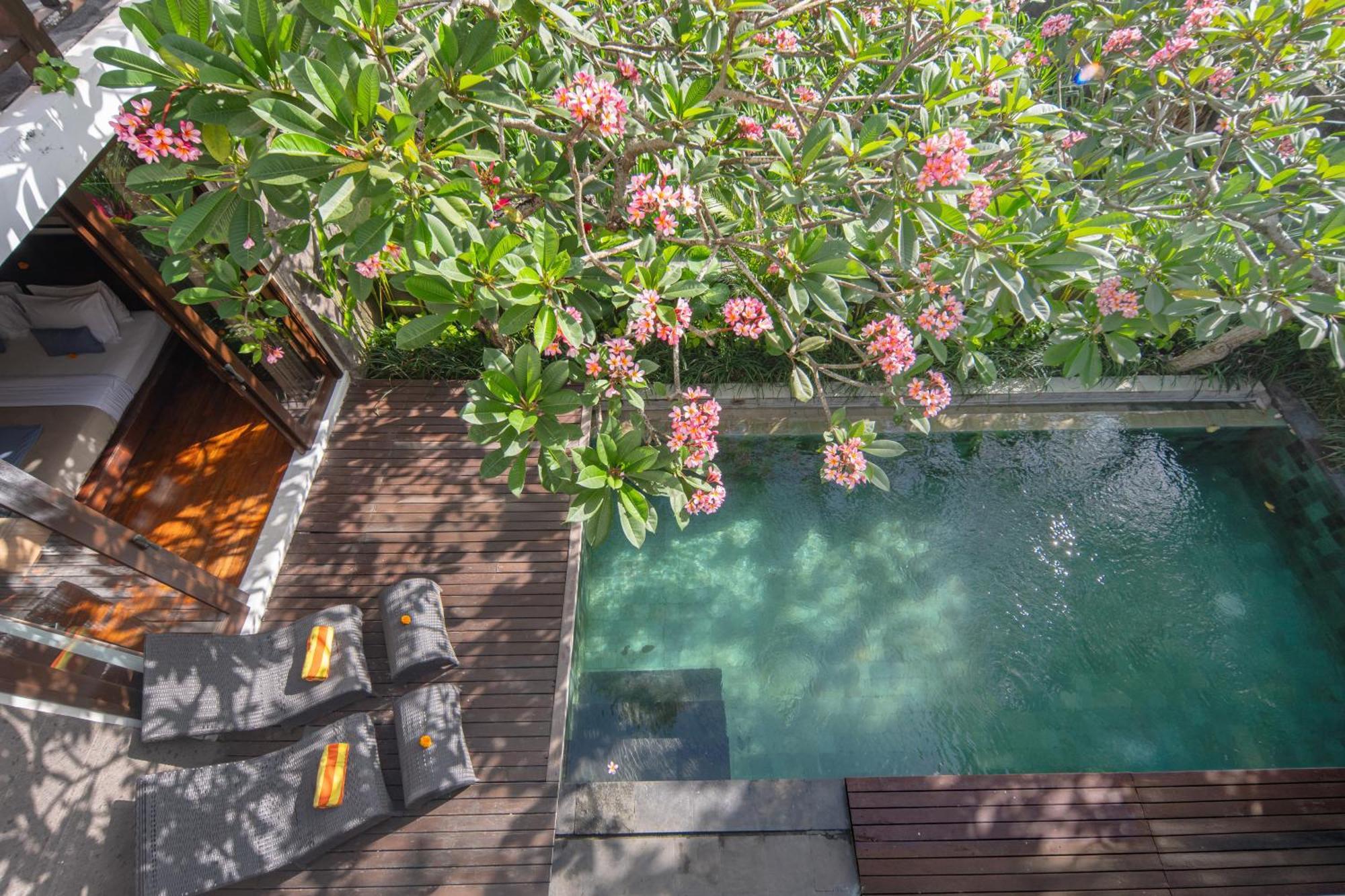 Canggu Circle Villa By Ini Vie Hospitality Bagian luar foto