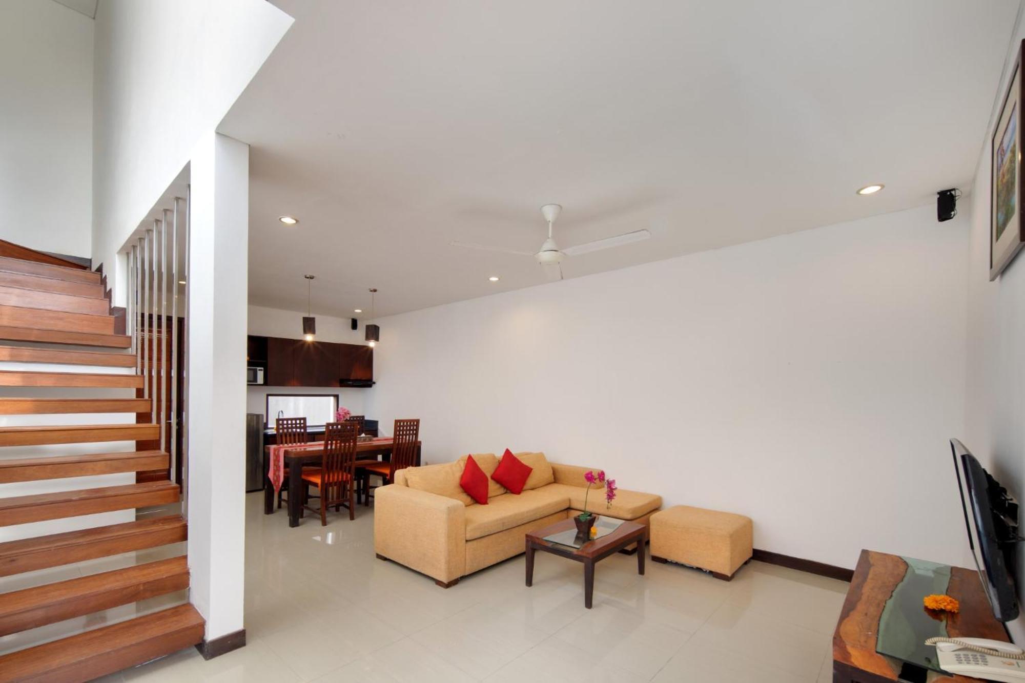 Canggu Circle Villa By Ini Vie Hospitality Bagian luar foto