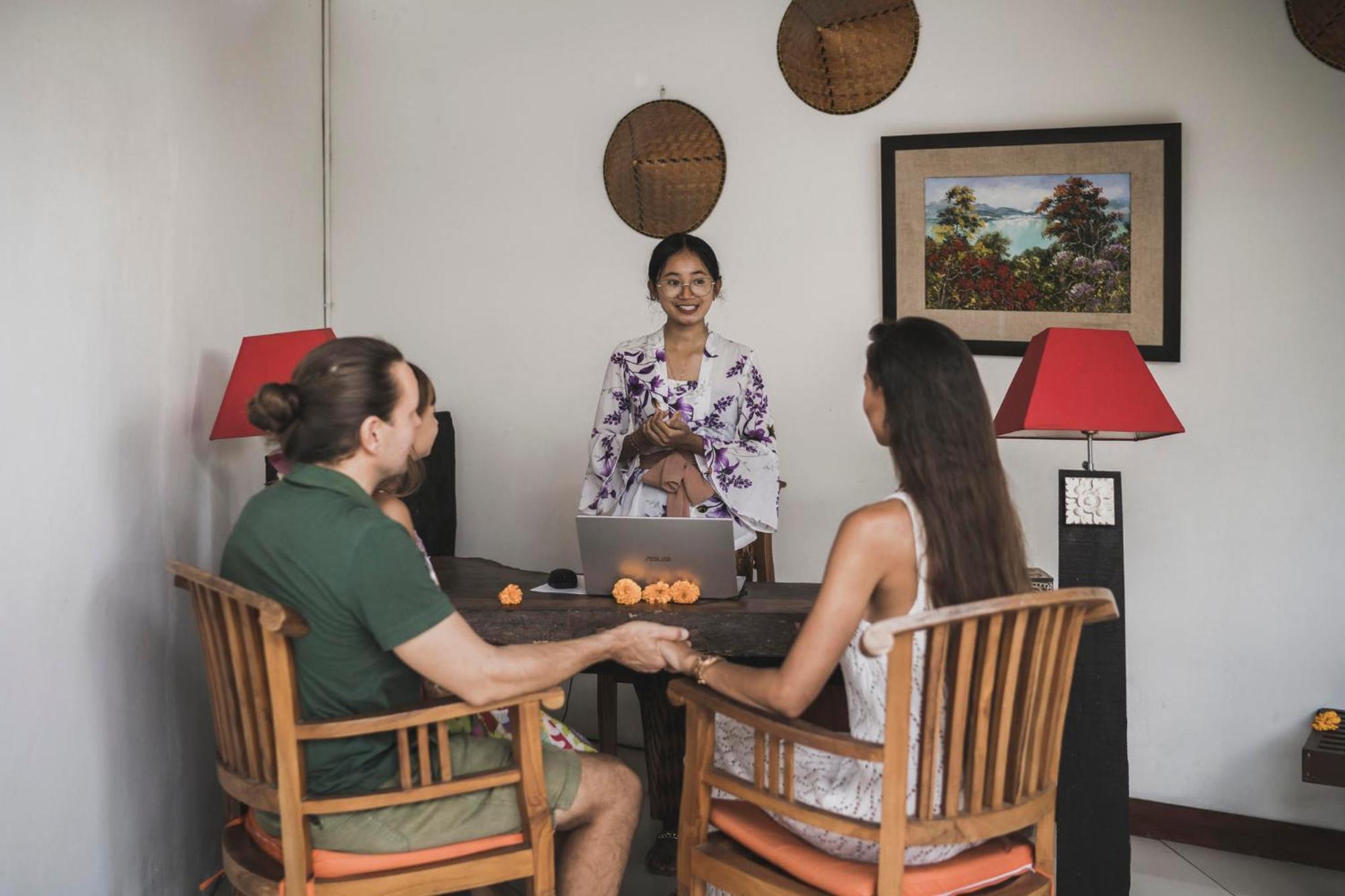 Canggu Circle Villa By Ini Vie Hospitality Bagian luar foto